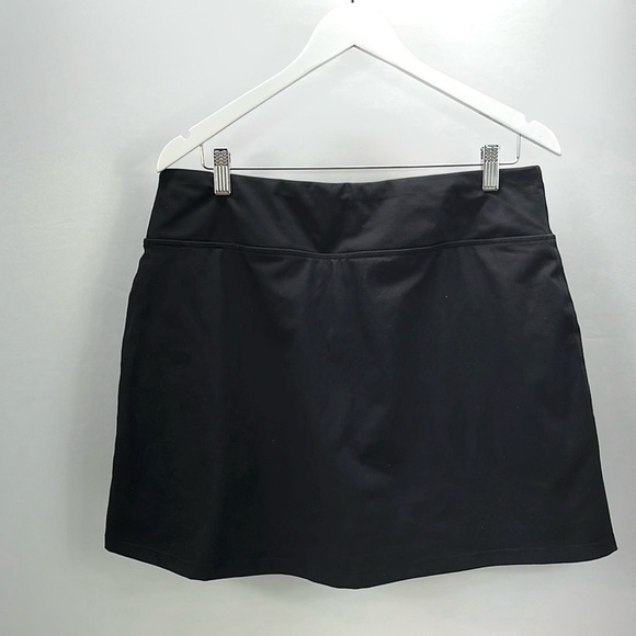 DKNY Sport Skort Black Size Large Logo Back Stretchy Golf Tennis Pickleball - Picture 1 of 8